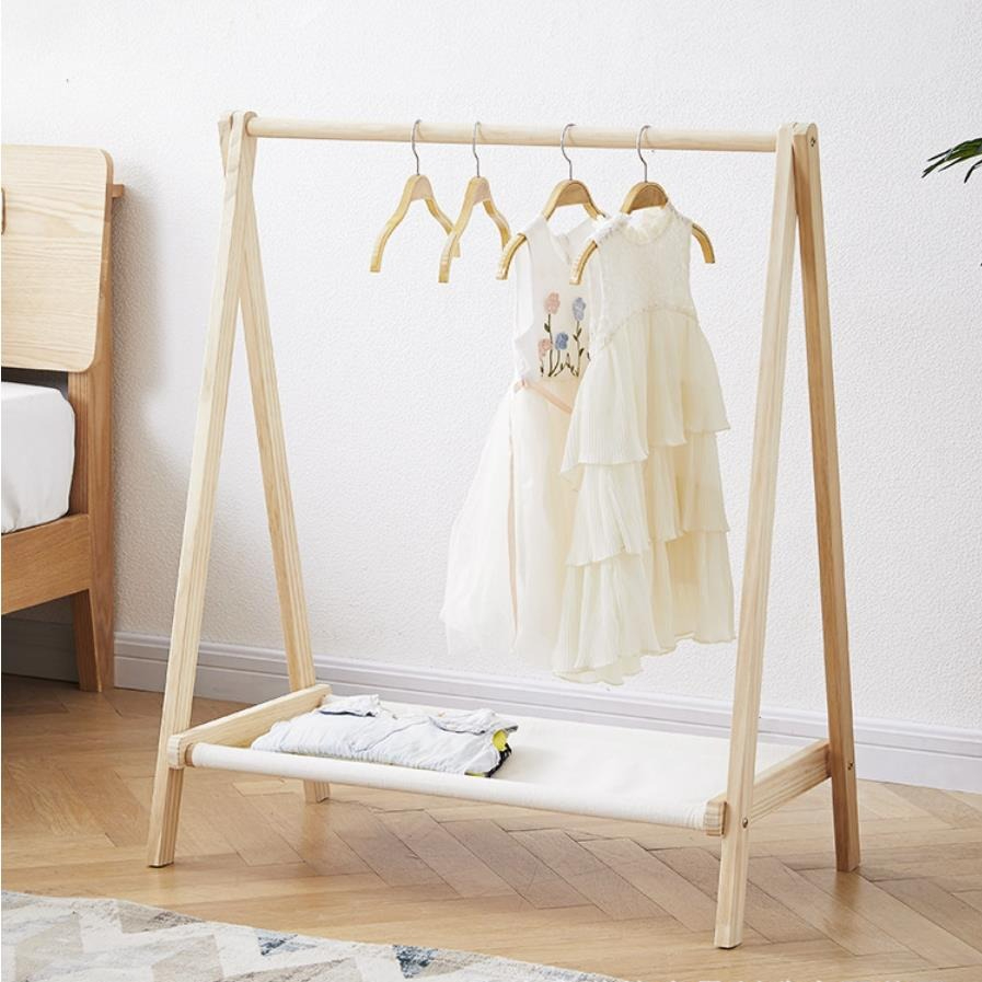 Solid Wood Floor Standing Clot - Baby Clothing Rack recension och pris